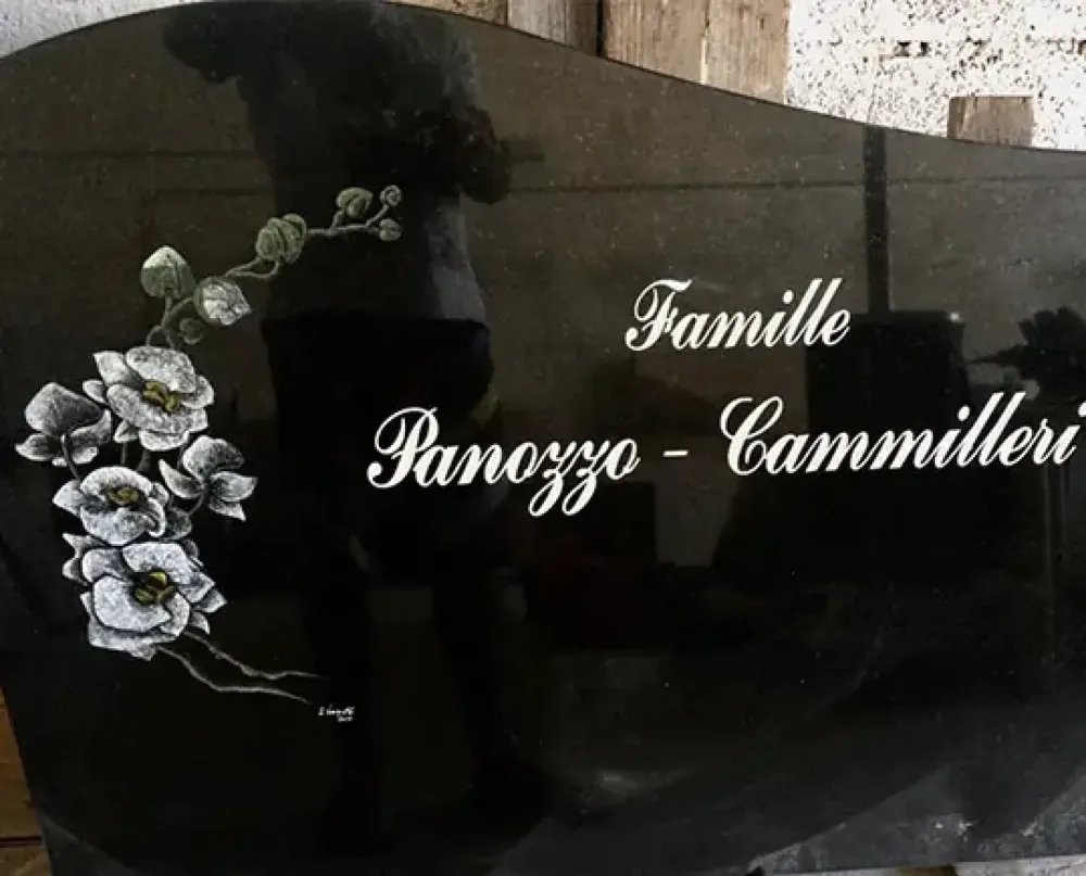 Gravure de plaque funéraire à Andernos-les-Bains